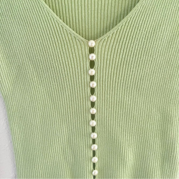 Princess Polly Fairy Core Green Ruffle Hem Feminine Cottage Pearl Top XS Small - Picture 3 of 6